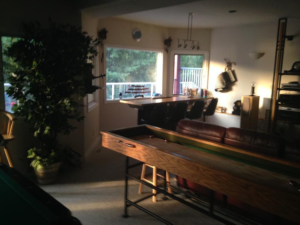 Lake Country Eagle'S Nest B&B מראה חיצוני תמונה