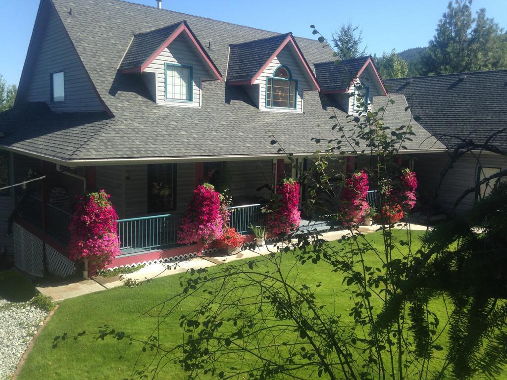 Lake Country Eagle'S Nest B&B מראה חיצוני תמונה