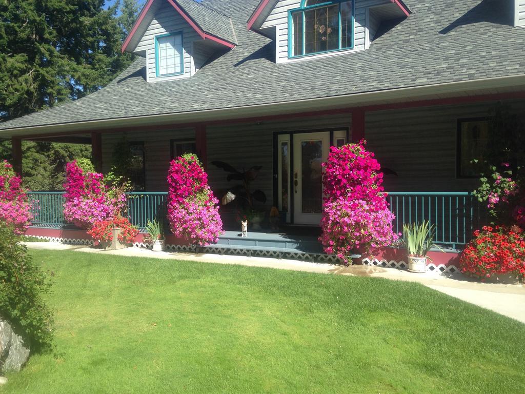 Lake Country Eagle'S Nest B&B מראה חיצוני תמונה