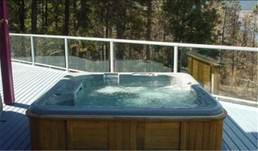 Lake Country Eagle'S Nest B&B מראה חיצוני תמונה