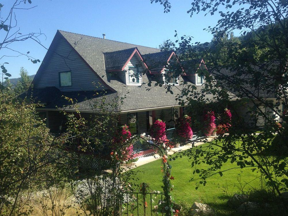Lake Country Eagle'S Nest B&B מראה חיצוני תמונה